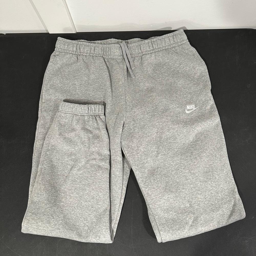 Nike Sportswear Club Fleece joggers